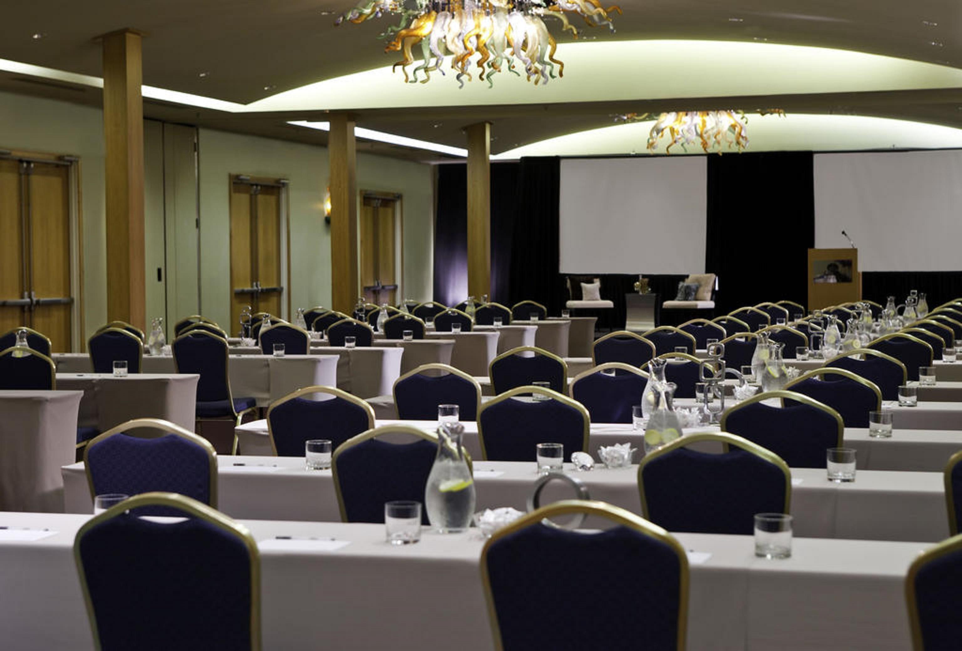 Renaissance New Orleans Pere Marquette French Quarter Area Hotel Экстерьер фото