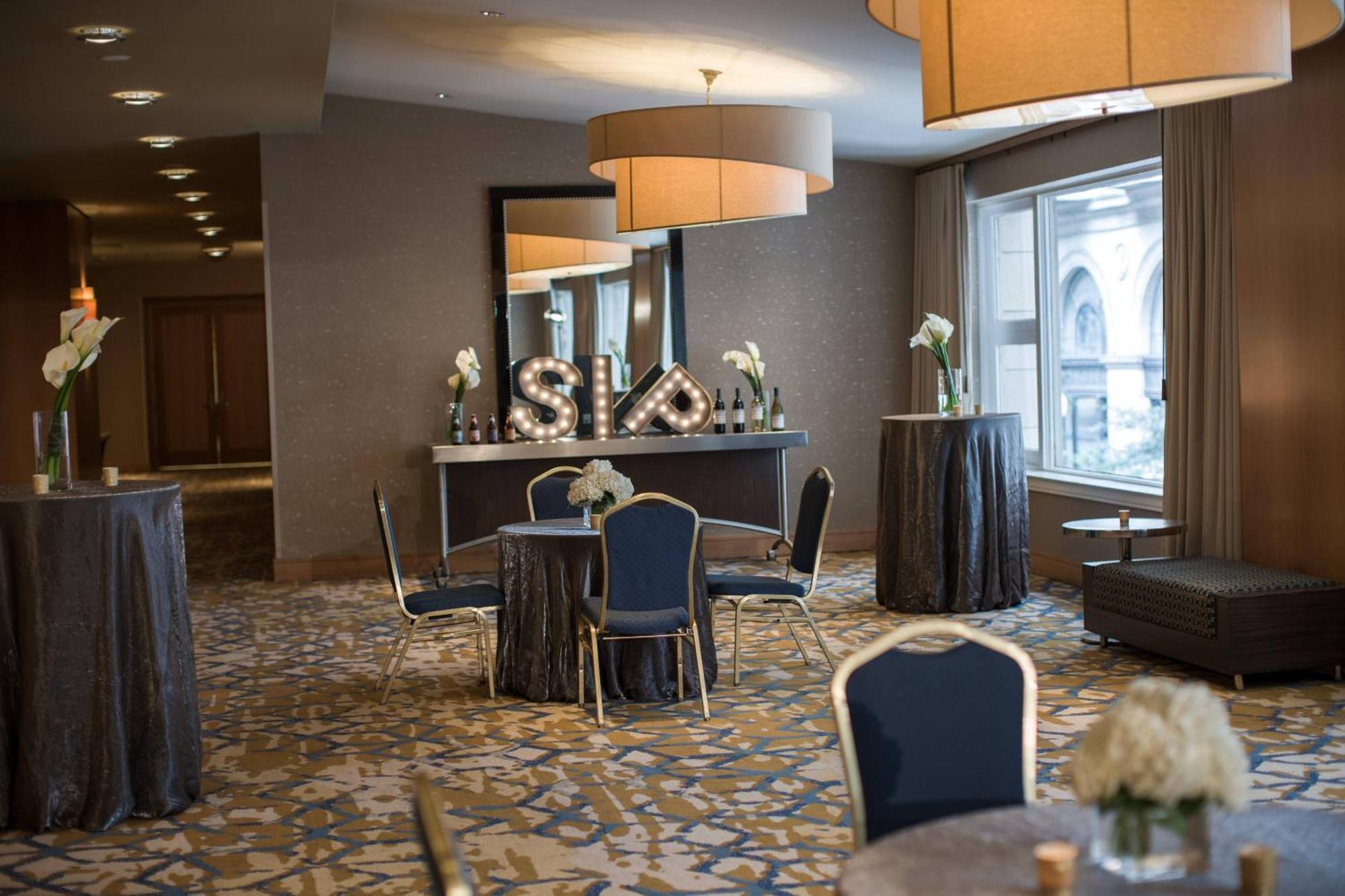 Renaissance New Orleans Pere Marquette French Quarter Area Hotel Экстерьер фото