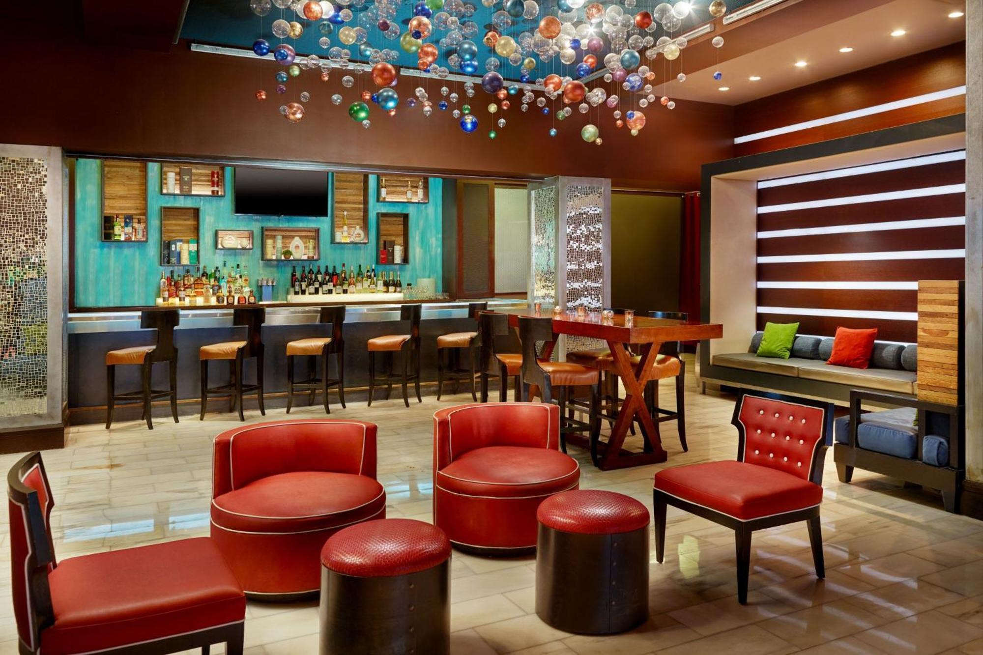 Renaissance New Orleans Pere Marquette French Quarter Area Hotel Экстерьер фото