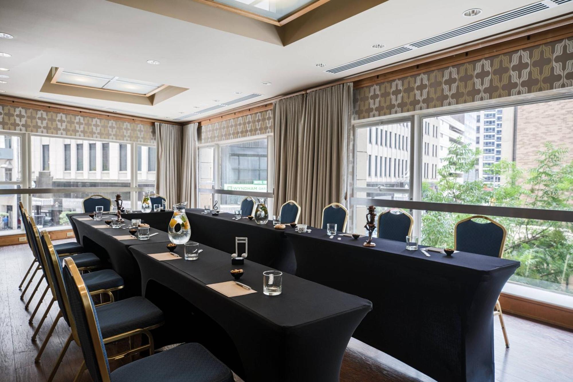 Renaissance New Orleans Pere Marquette French Quarter Area Hotel Экстерьер фото